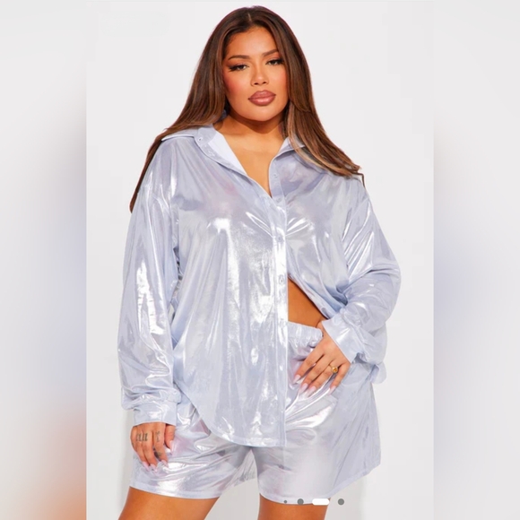 Fashion Nova Jackets & Blazers - NWT Fashion Nova Taylor Metallic Short Set - Silver Size Medium